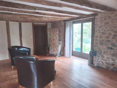 Maison à GENOUILLAC