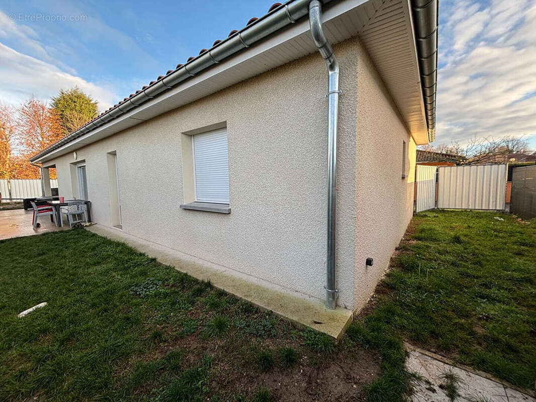 Maison à SAINT-MAURICE-DE-GOURDANS