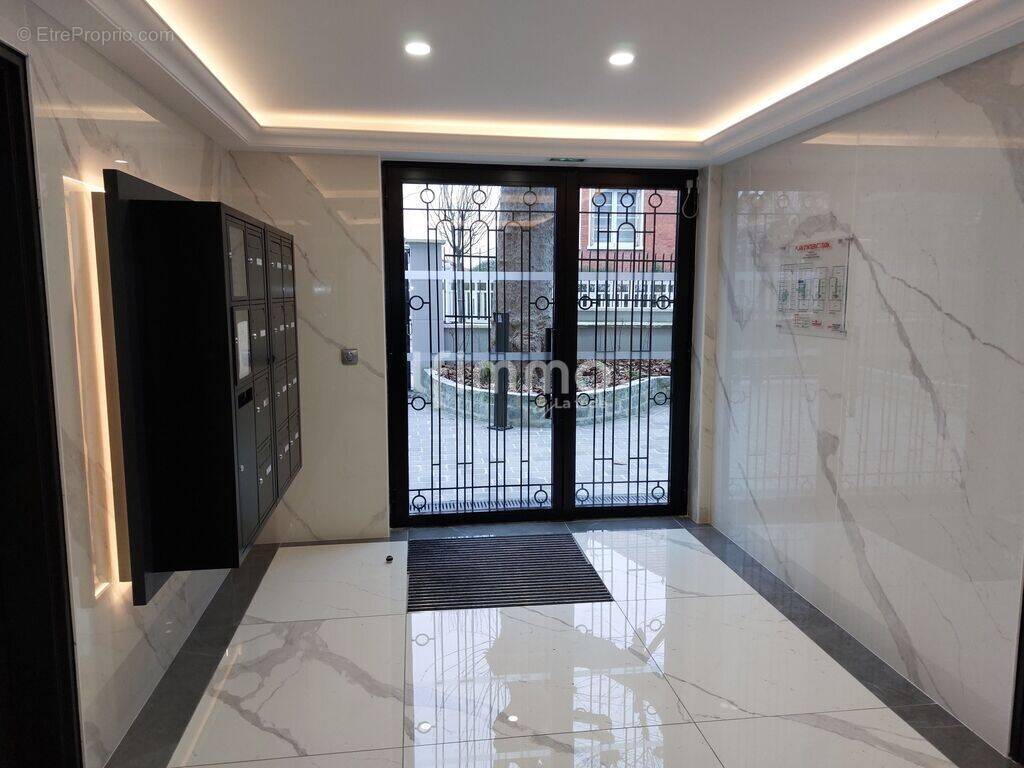 Appartement à LE PERREUX-SUR-MARNE
