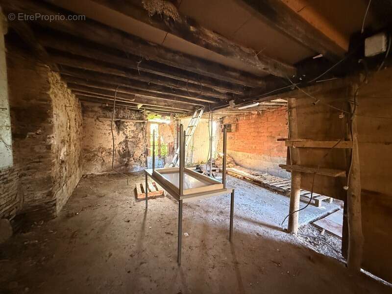 Maison en pierre entièrement rénovée, 95m², avec dépendances, terrain de 1154m² 148 000 € - photo 36