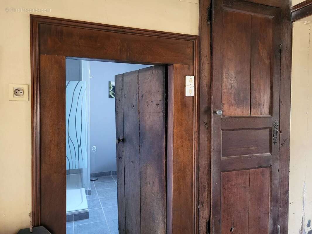 Maison à SAINT-PRIEST-LA-PLAINE