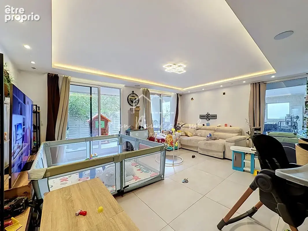 Photo Appartement à Champs-Sur-Marne au prix de 315 000€