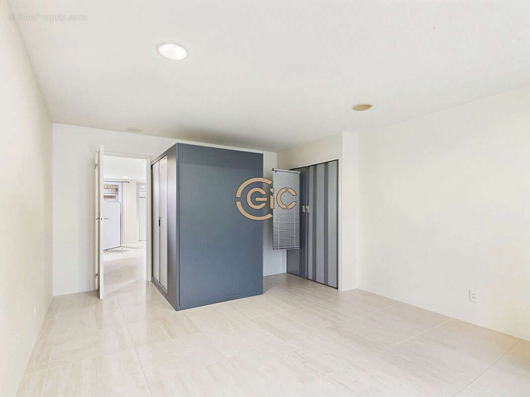 Commerce à SAINT-GERMAIN-EN-LAYE