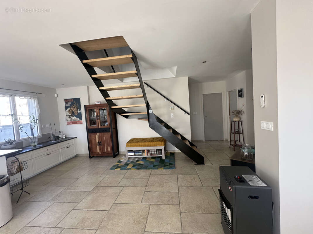 Maison à CAUX-ET-SAUZENS