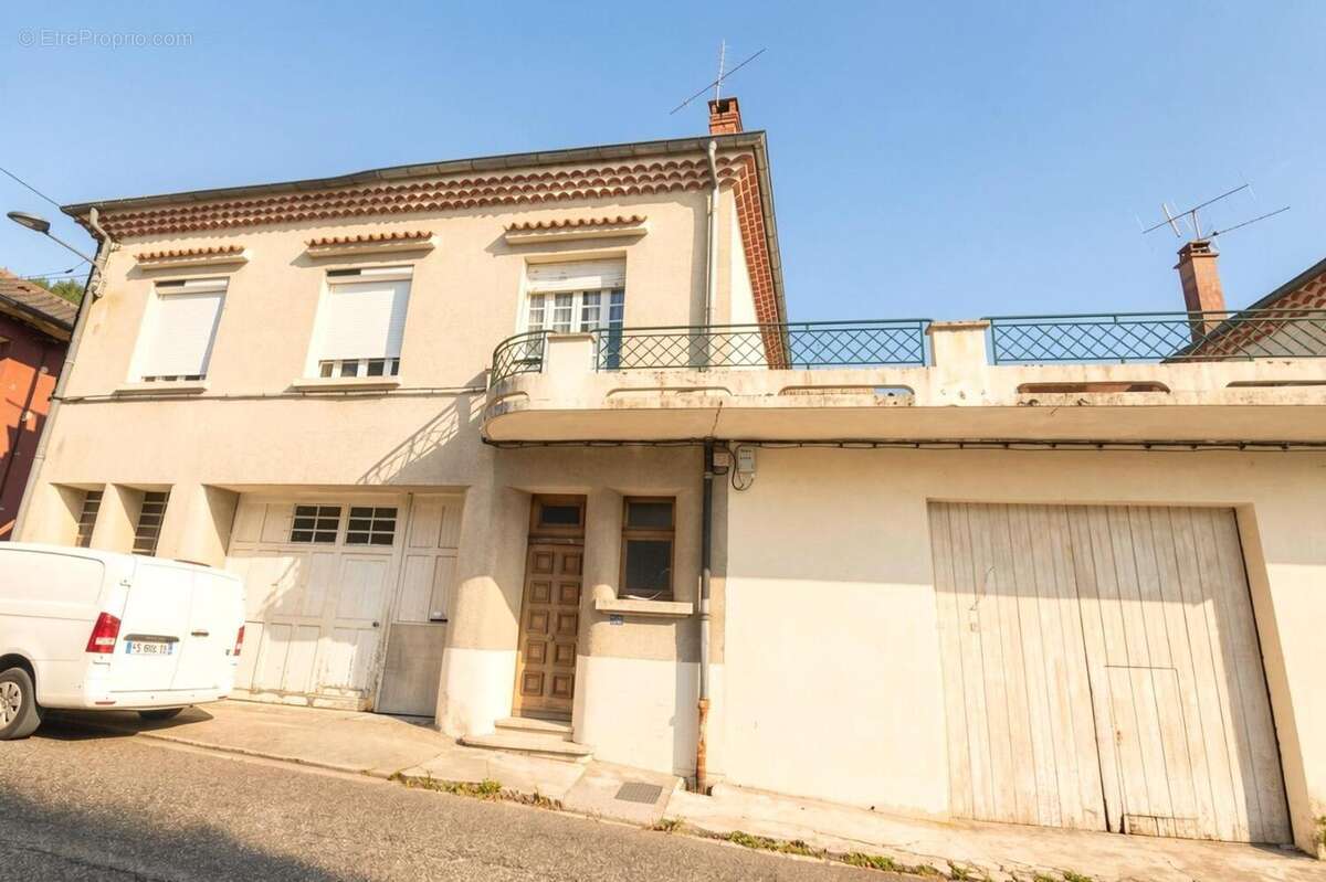   - Maison à VALS-LES-BAINS