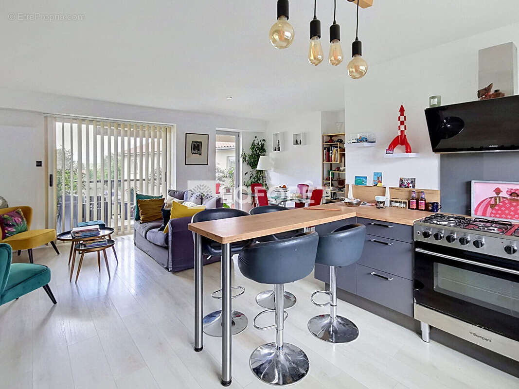 Appartement à REYRIEUX
