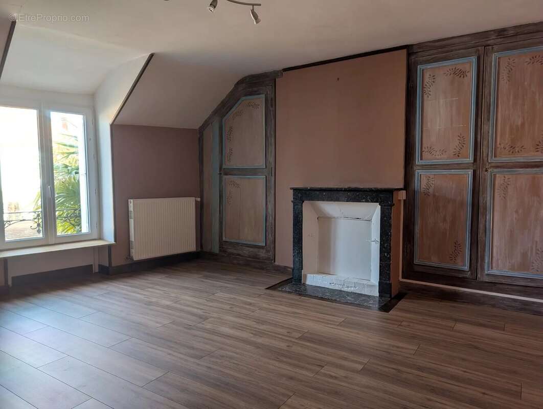 Maison à LE CHATELET-EN-BRIE