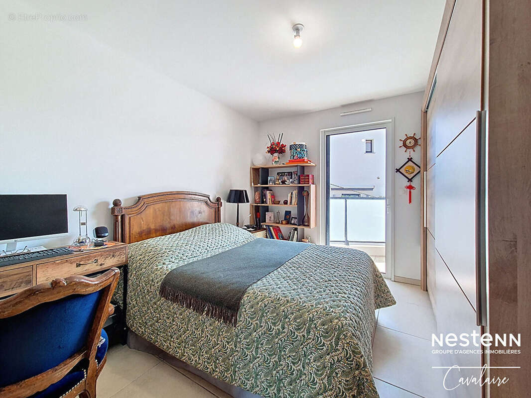 Appartement T3 de 62m2 avec garage à Cavalaire-sur-mer ? Plage à Pied ! - photo 10