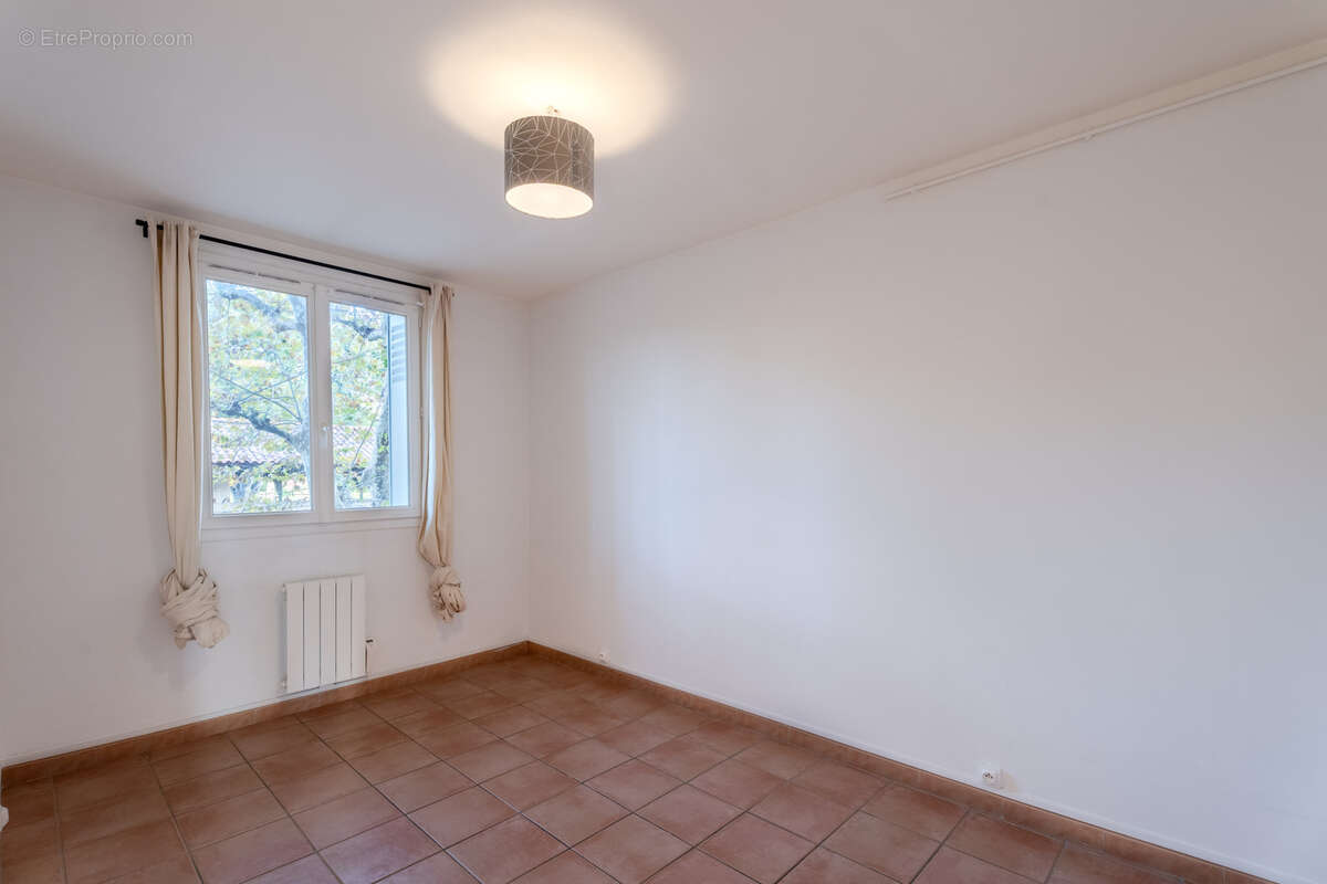 Appartement à MARSEILLE-15E