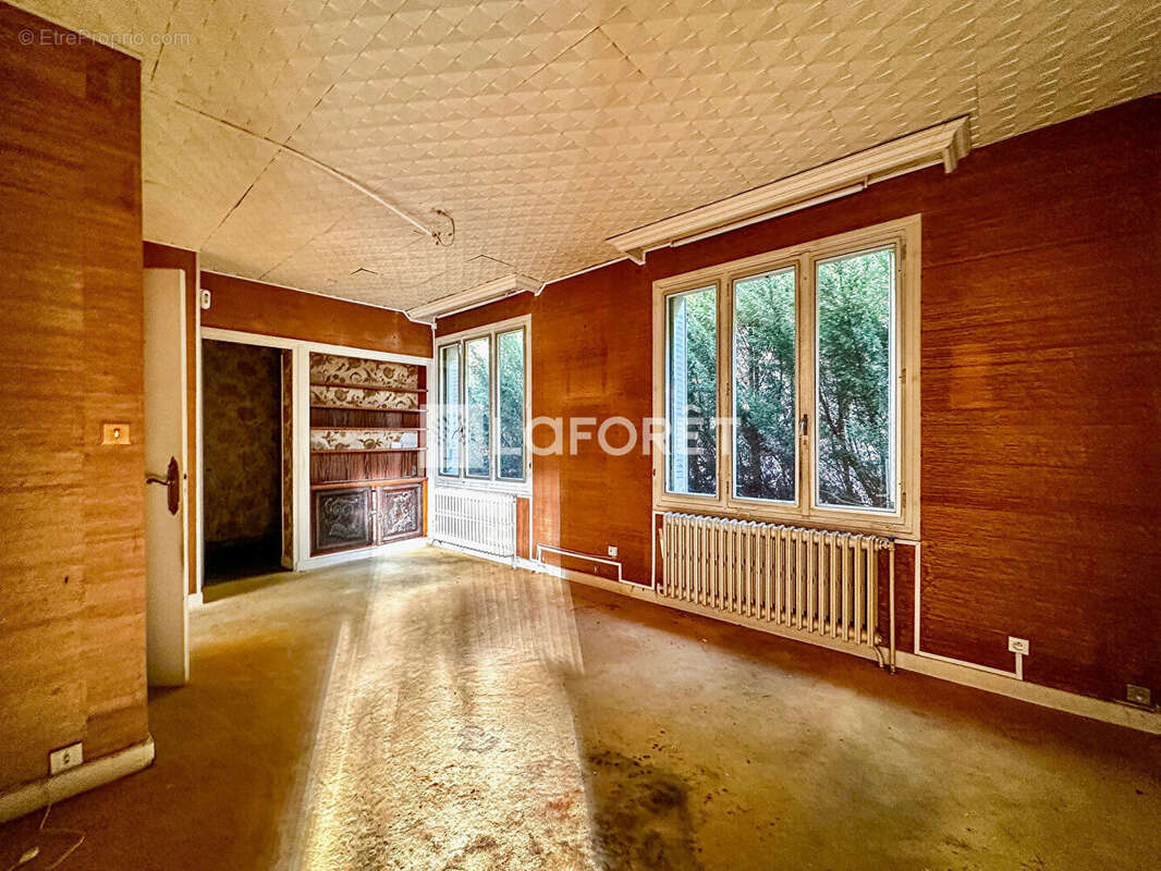 Maison à JARRIE