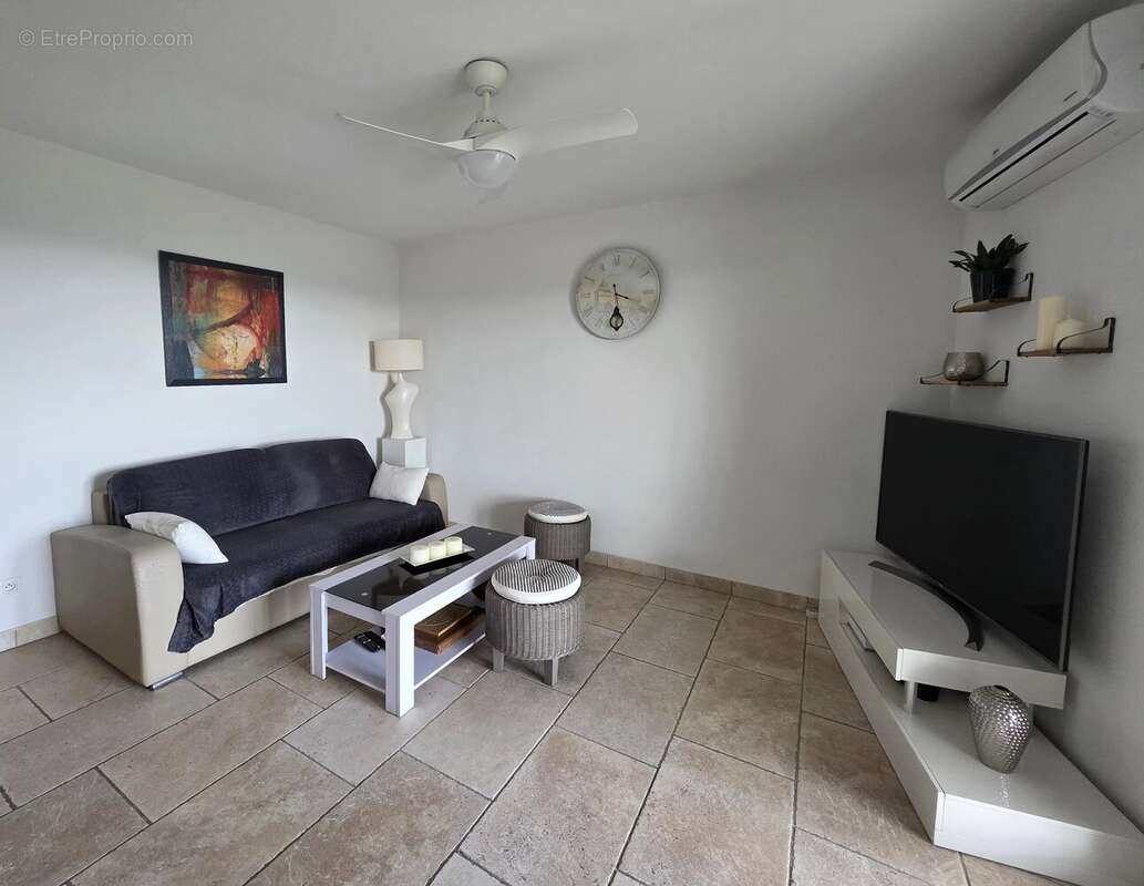 Appartement à MONTAUROUX