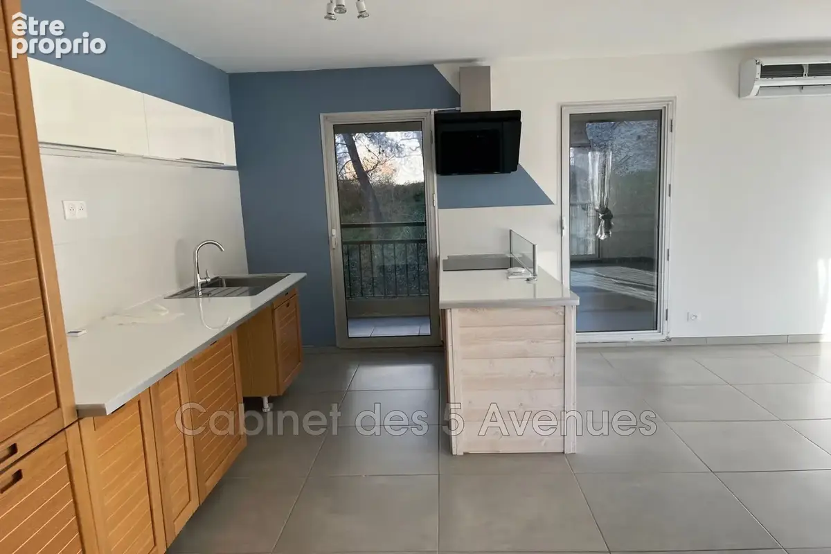 Appartement 2 pièces 50 m² à vendre à Marseille-13e (13013) - photo 2