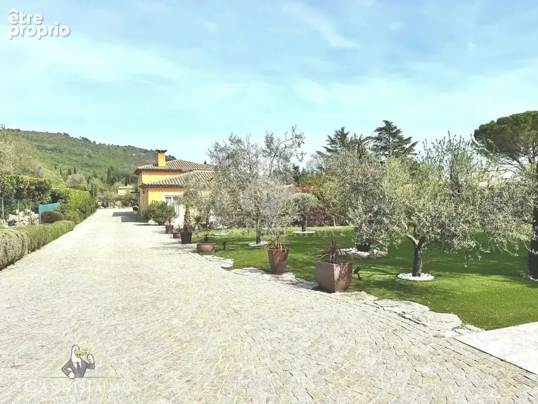 Saint cezaire residentiel  propriete plain-pied 7 pieces 203m2+2500m2 terrain plat+piscine pool house expo sud - photo 14
