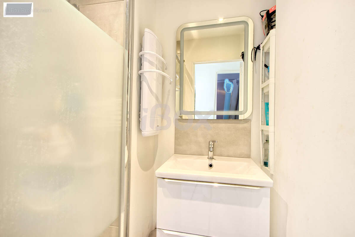 Exclusivité Toulon Est, appartement T4 traversant en dernier étage. - photo 10