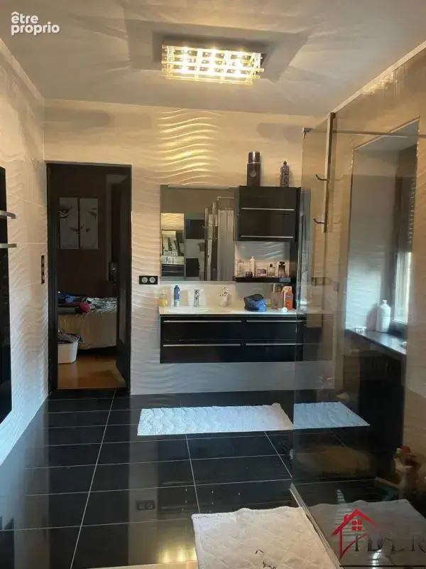 Elégante propriété de charme de 190 M2 habitables - photo 11