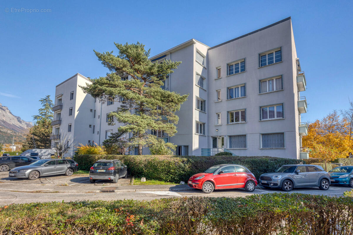 Appartement à LA TRONCHE