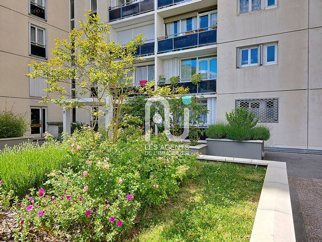 Appartement à ASNIERES-SUR-SEINE