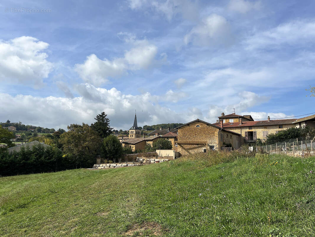 Terrain à FRONTENAS