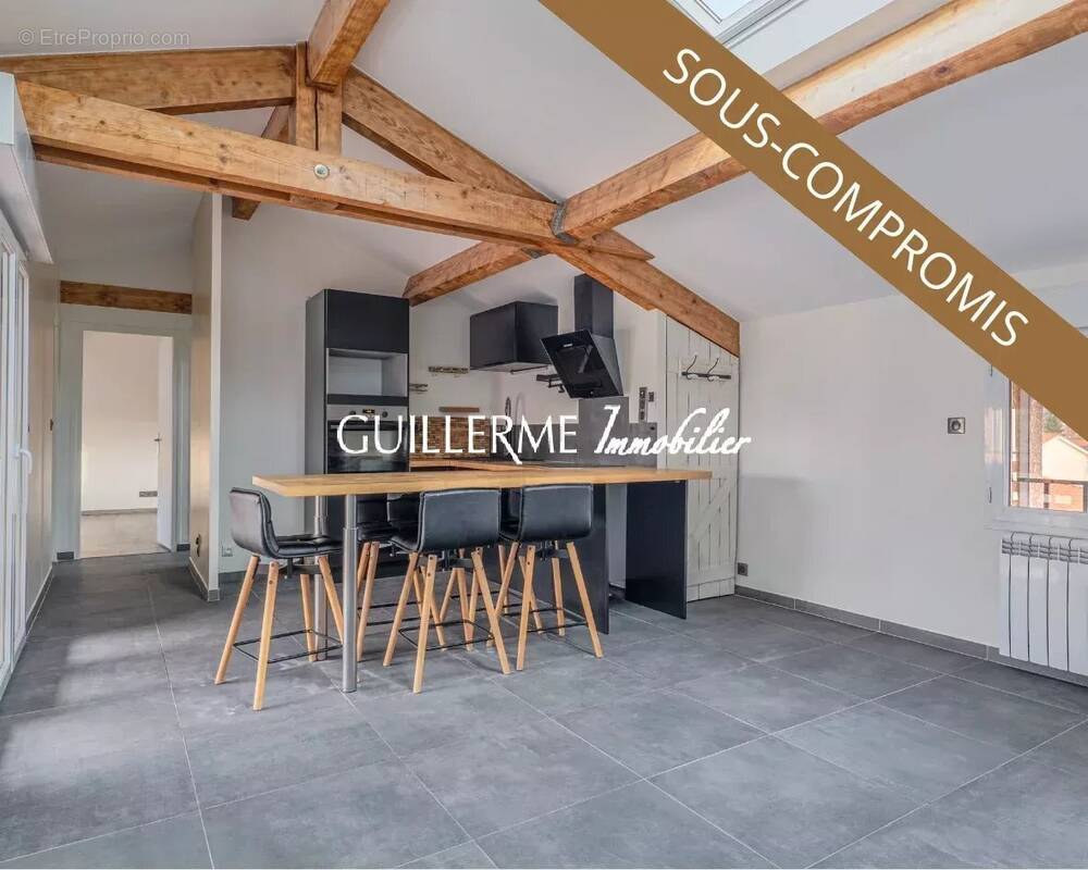 Appartement à GREZIEU-LA-VARENNE
