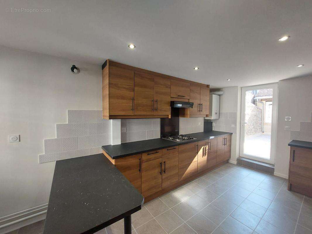Maison centre ville - photo 17