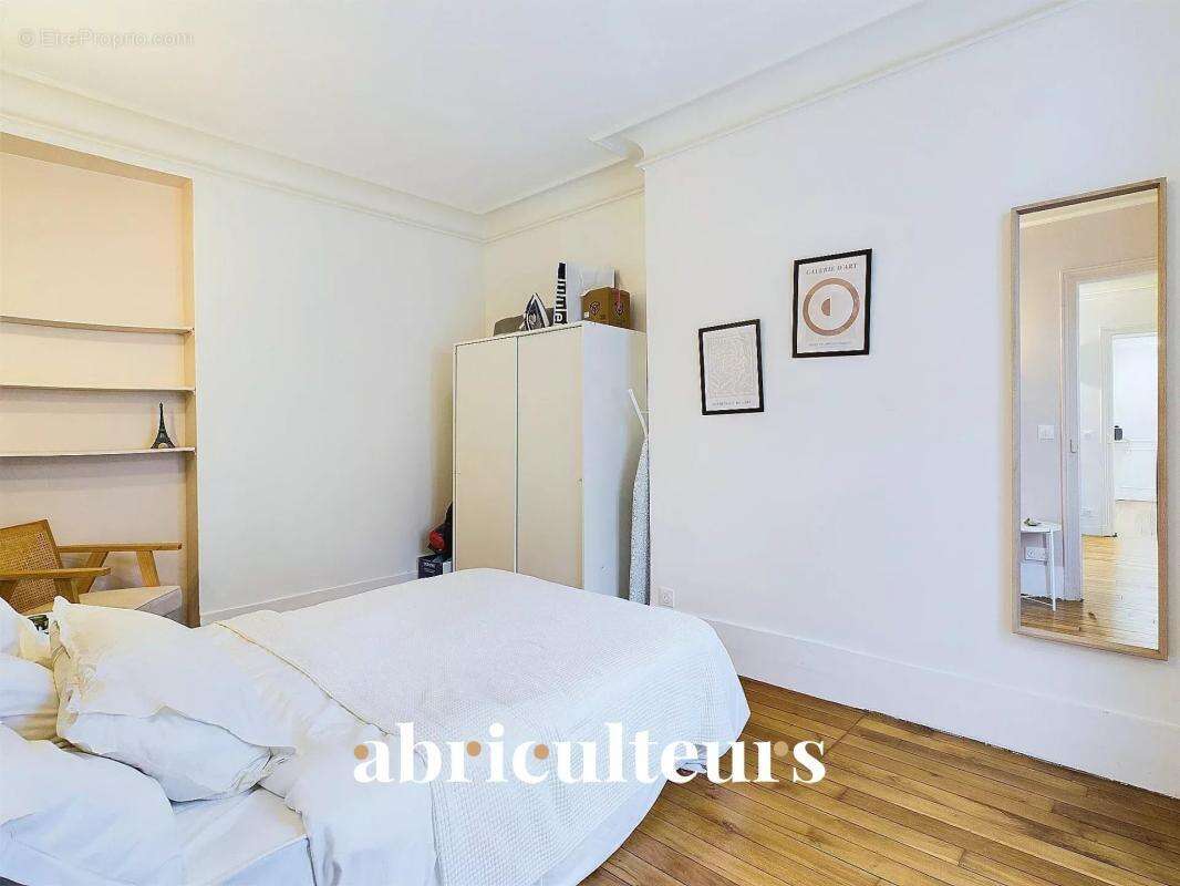 Appartement à PARIS-9E