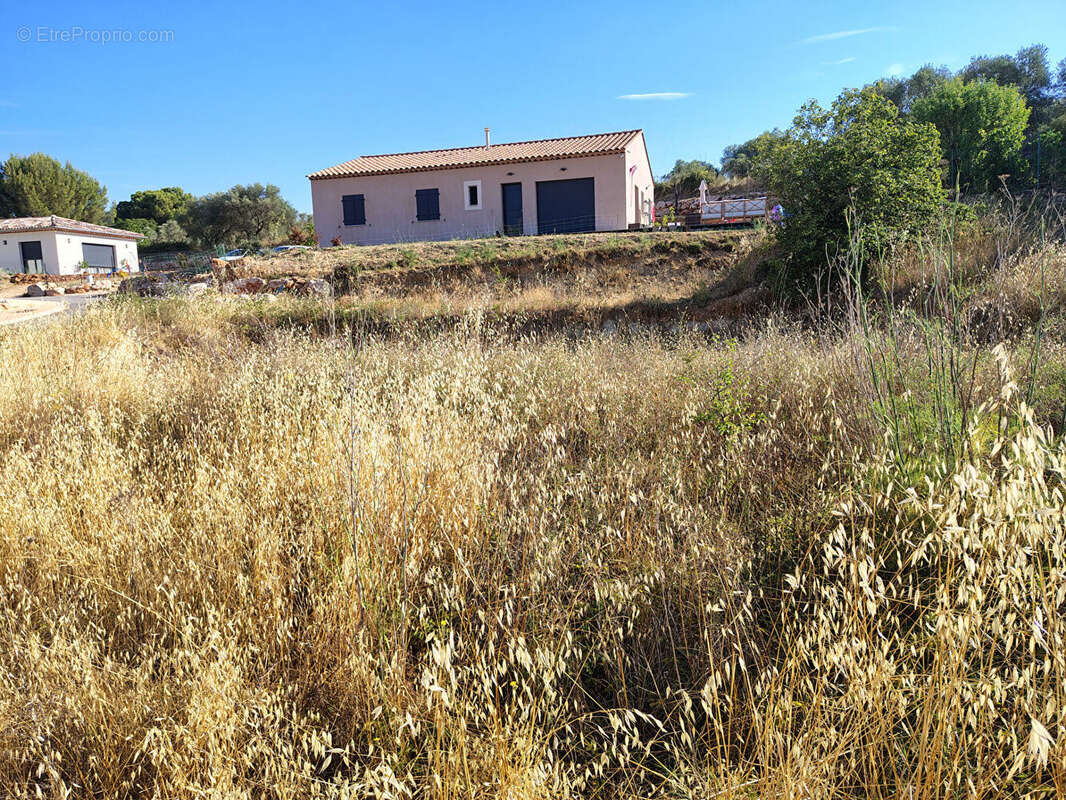 Tavernes, terrain constructible viabilisé de 1000m2 Plein Sud  vue campagne à Tavernes - photo 17