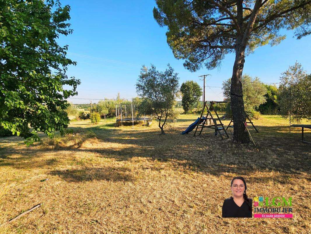 Maison rénovée + dépendance + grand terrain et potentiel : une belle opportunité ! - photo 12