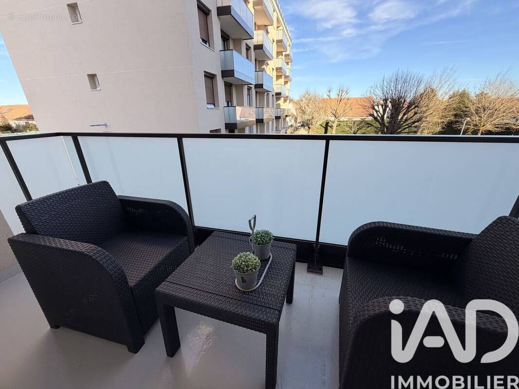 Photo 1 - Appartement à SAINT-JEAN-DE-BRAYE