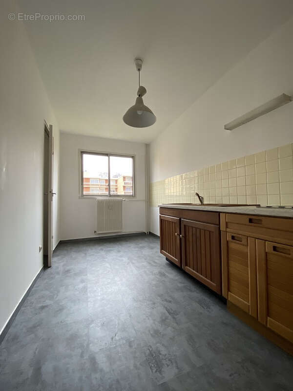 Résidence louis philippe - f3 - cave + parking - photo 3