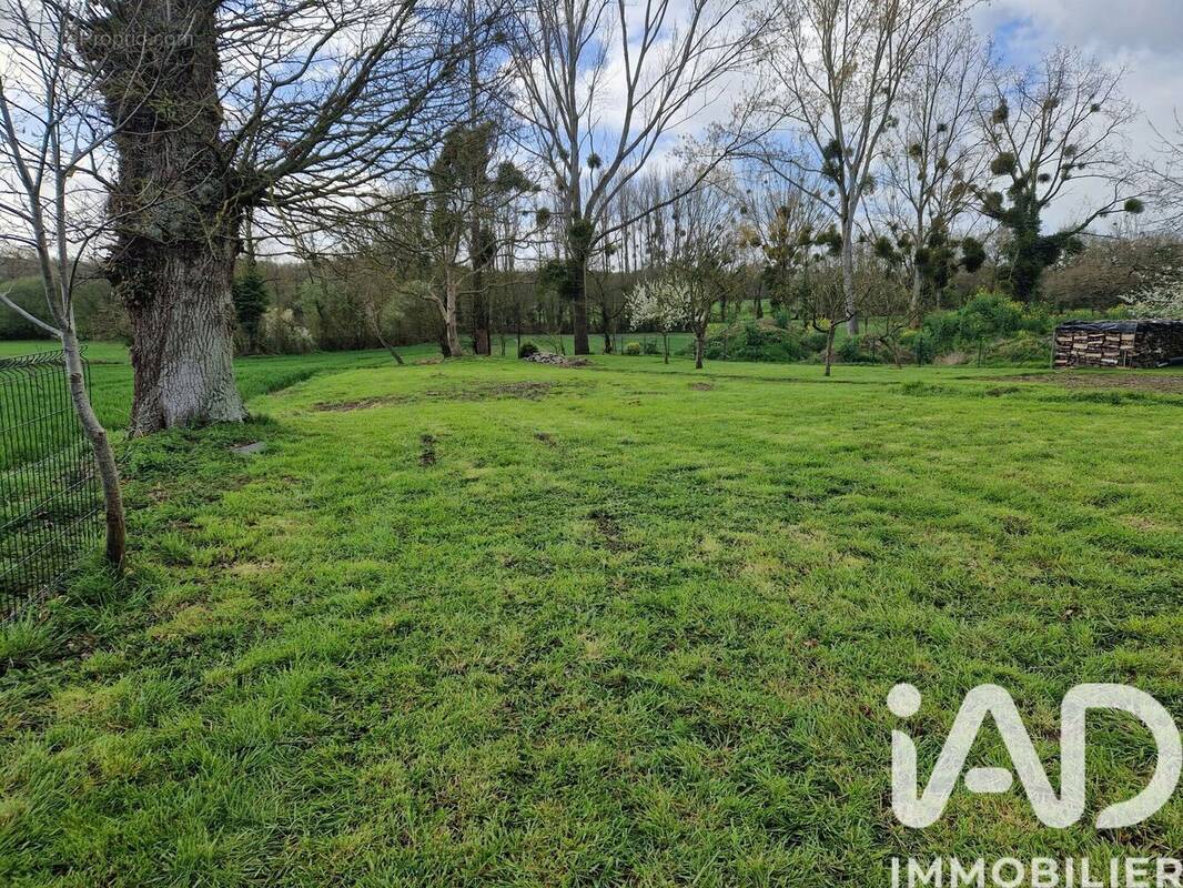 Photo 1 - Terrain à PLENEE-JUGON