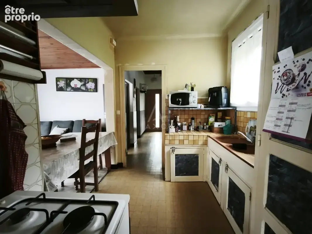 Ugine  Maison rénovée T5 sur 619 m² de terrain plat  Secteur calme - photo 6