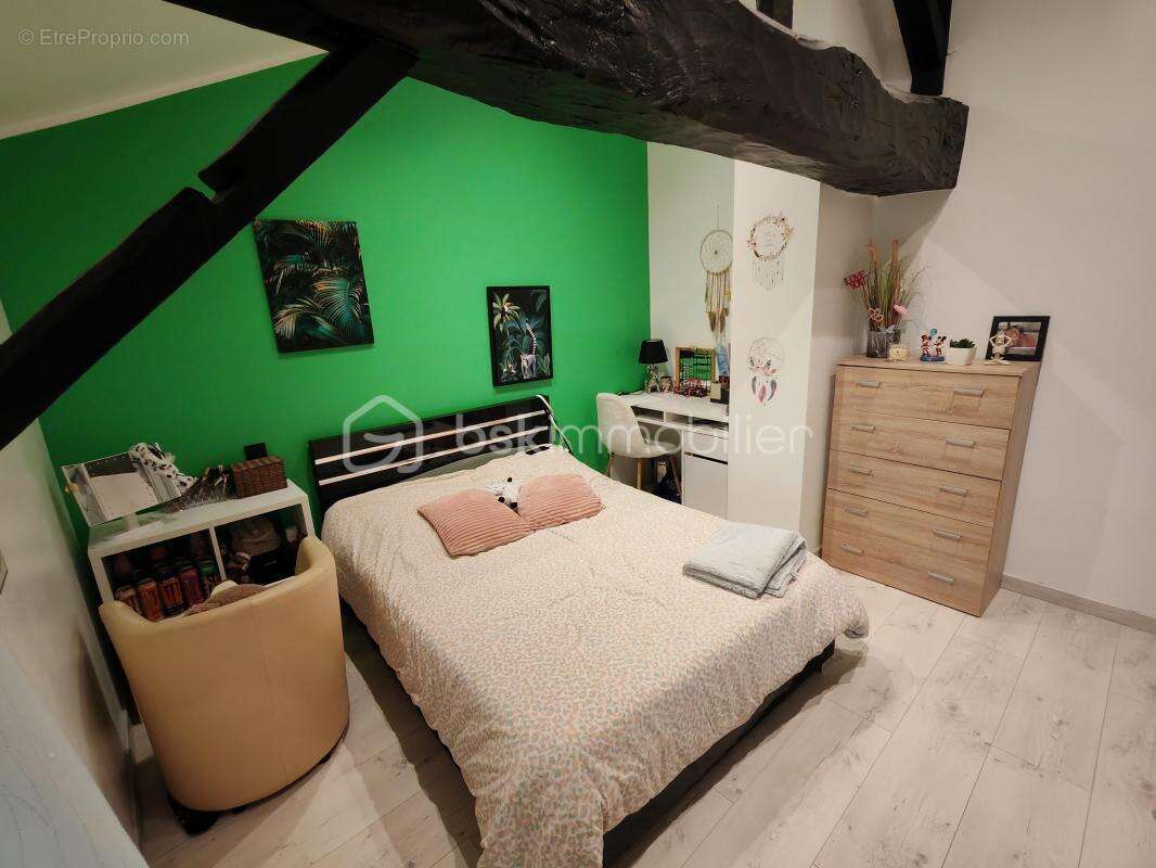 Maison à MONTREVEL-EN-BRESSE