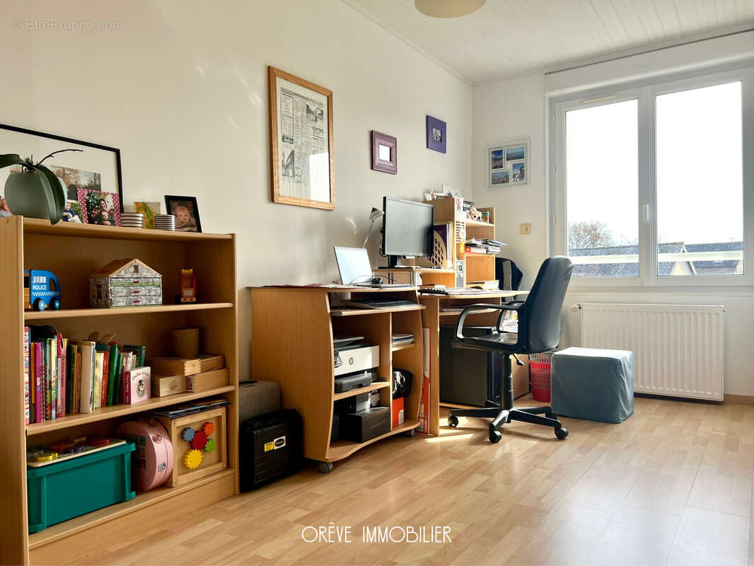 Maison à NOYAL-CHATILLON-SUR-SEICHE