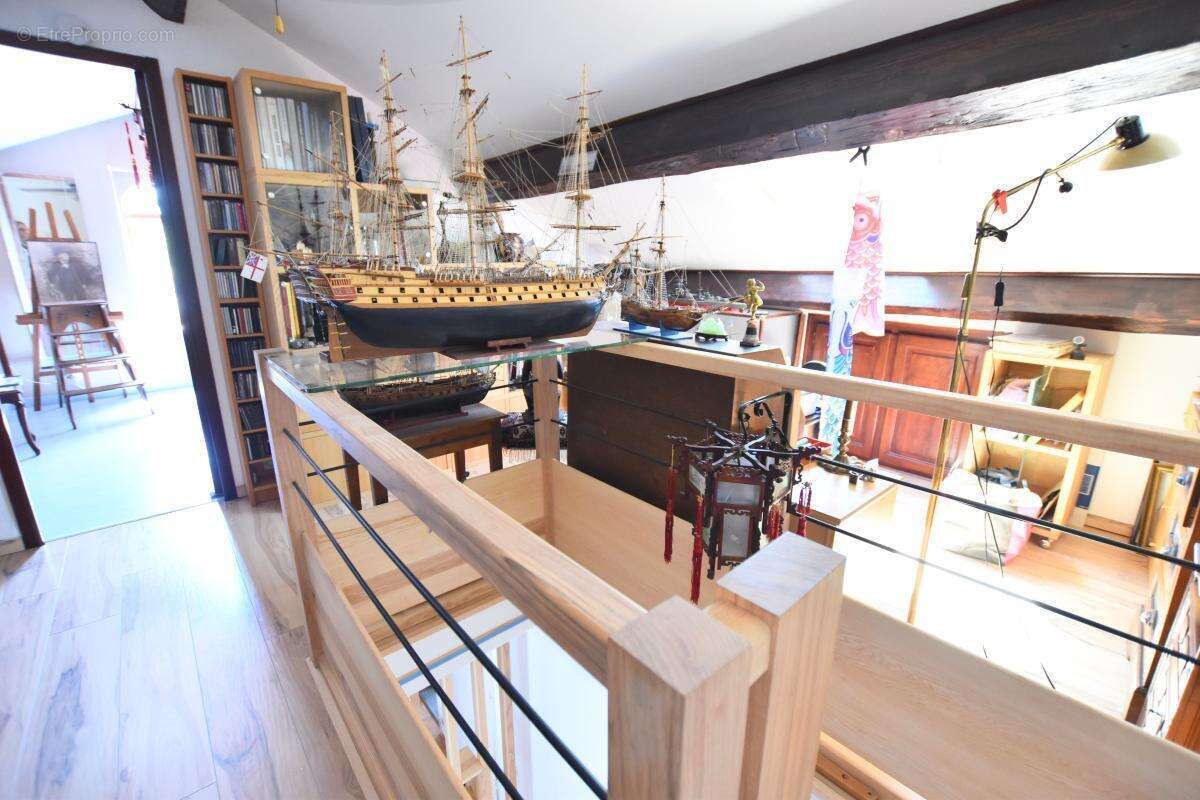 Appartement À Vendre - photo 9