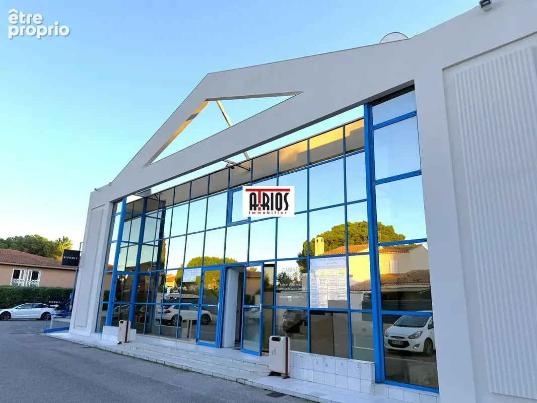 Commerce 315 m² à vendre à Hyeres (83400) - photo 4