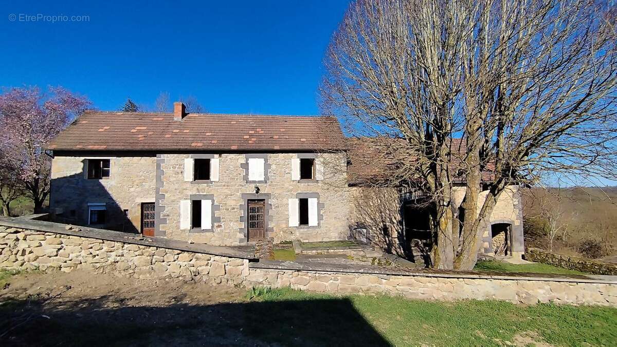 Maison à SERVANT