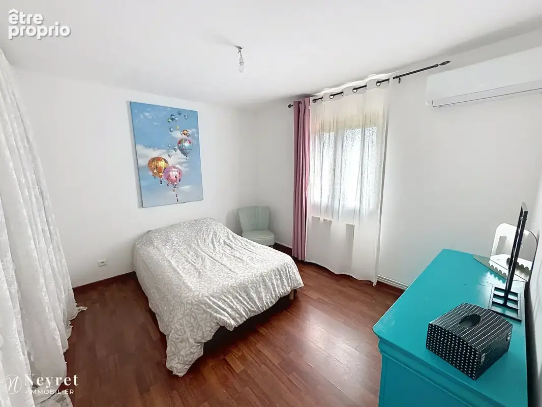 Saint Joseph Maison individuelle de 147m2 implantée sur 800m2 de terrain avec piscine - photo 11