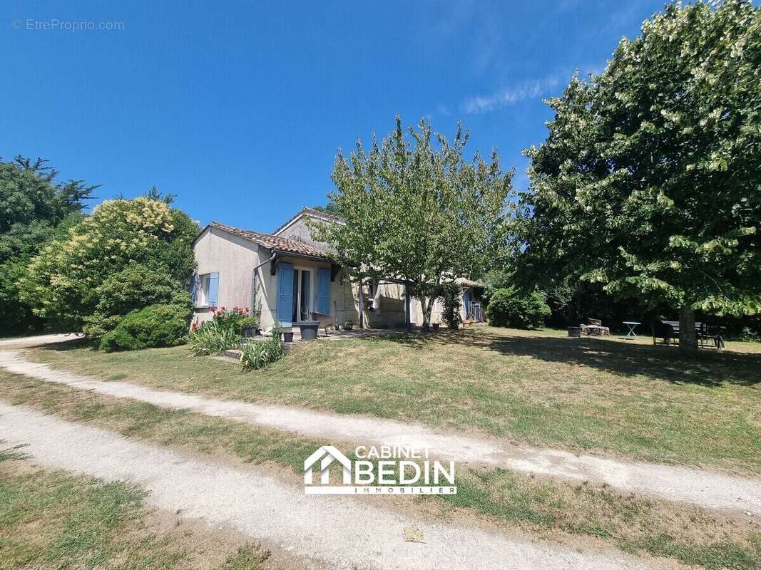 Maison à SAINT-CIERS-D'ABZAC