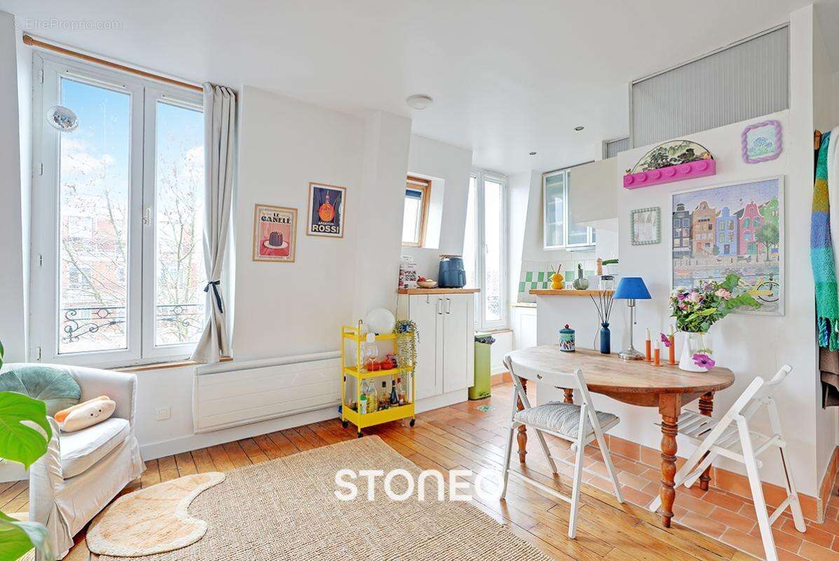 Appartement à PARIS-18E
