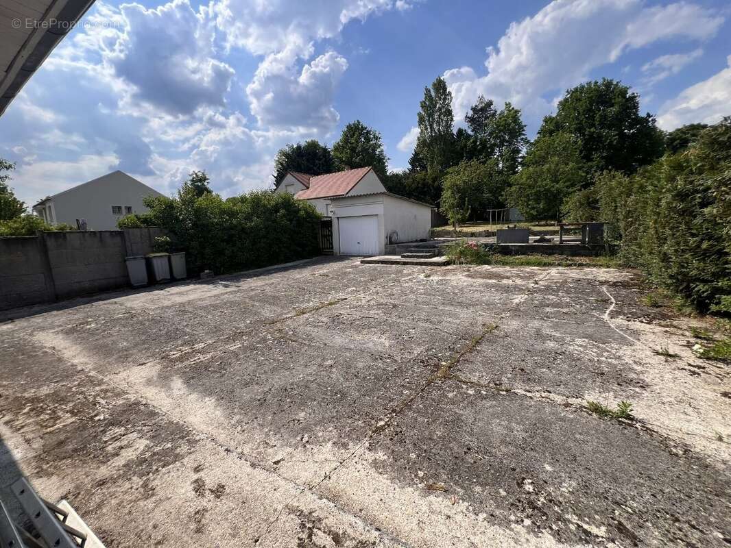 Maison à SAINT-CHERON