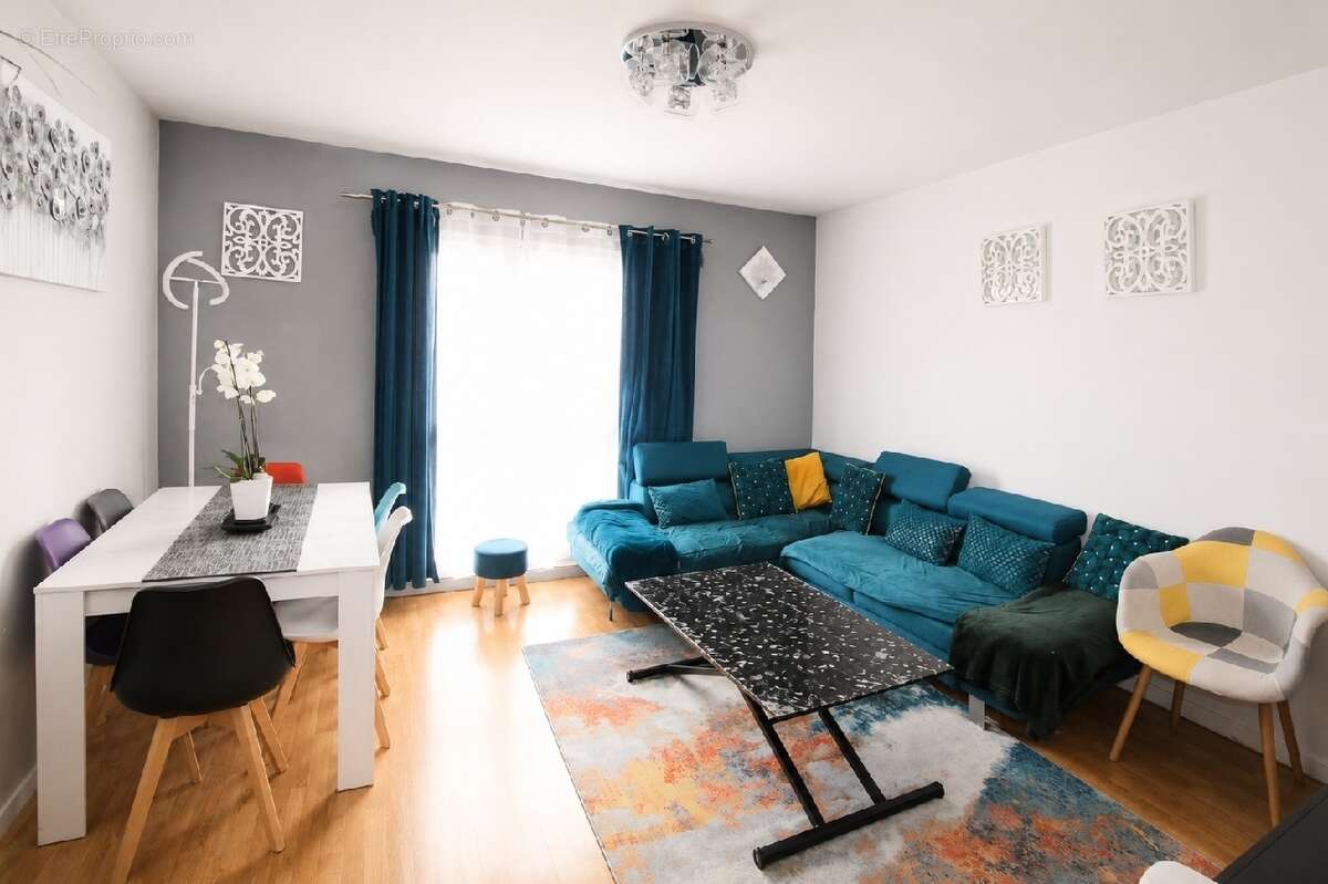 Appartement 69 m² à Yerres  - photo 2