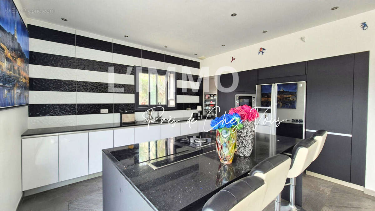 Maison à LA DESTROUSSE