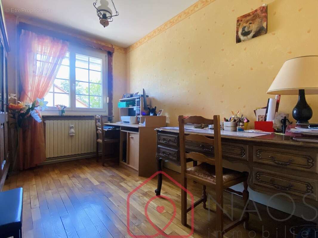Maison à PRIX-LES-MEZIERES