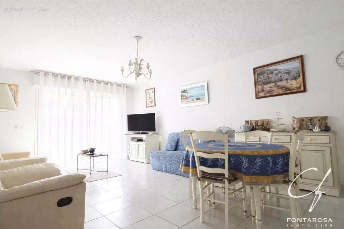 Appartement à FREJUS