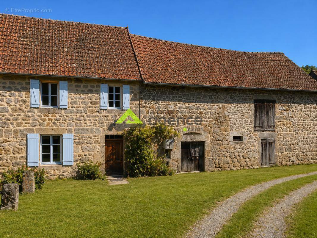Maison à LUPERSAT