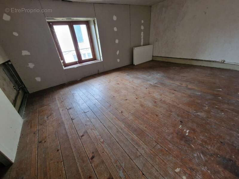 Appartement à VITTEL