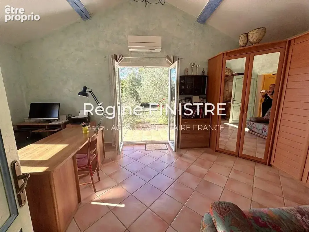 Les arcs-sur-argens bastide t5 - 179 m² - 4 chambres - piscine - double garage - boulodrome - 5 087 m² de terrain clos - photo 14