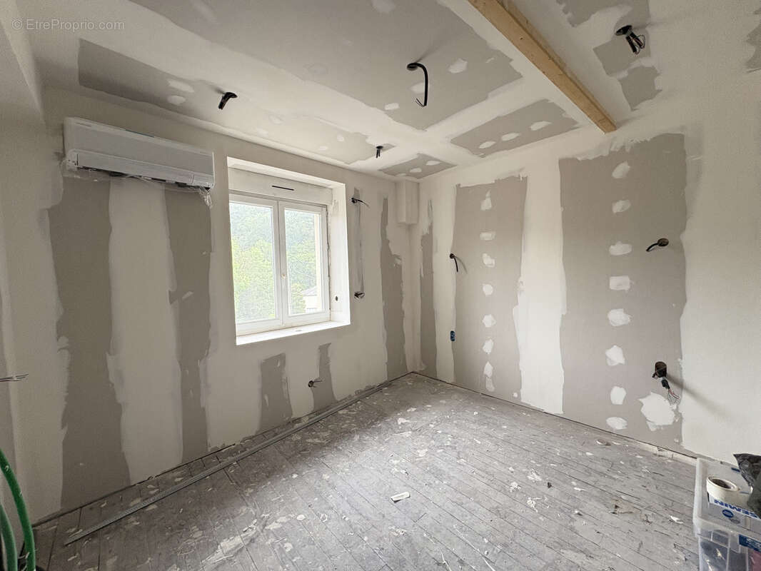 Appartement à SORBIERS