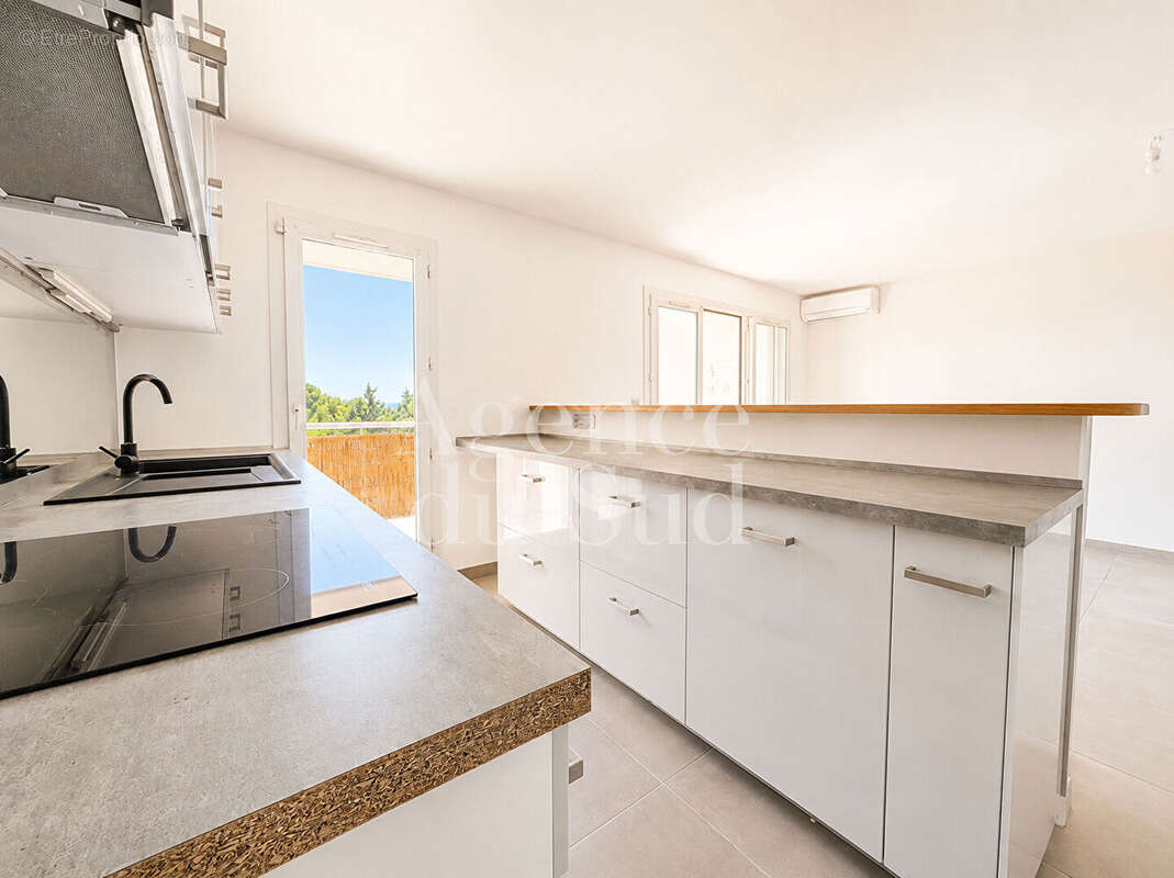 Appartement La Ciotat 4 pièce(s) 86 m2 - photo 13