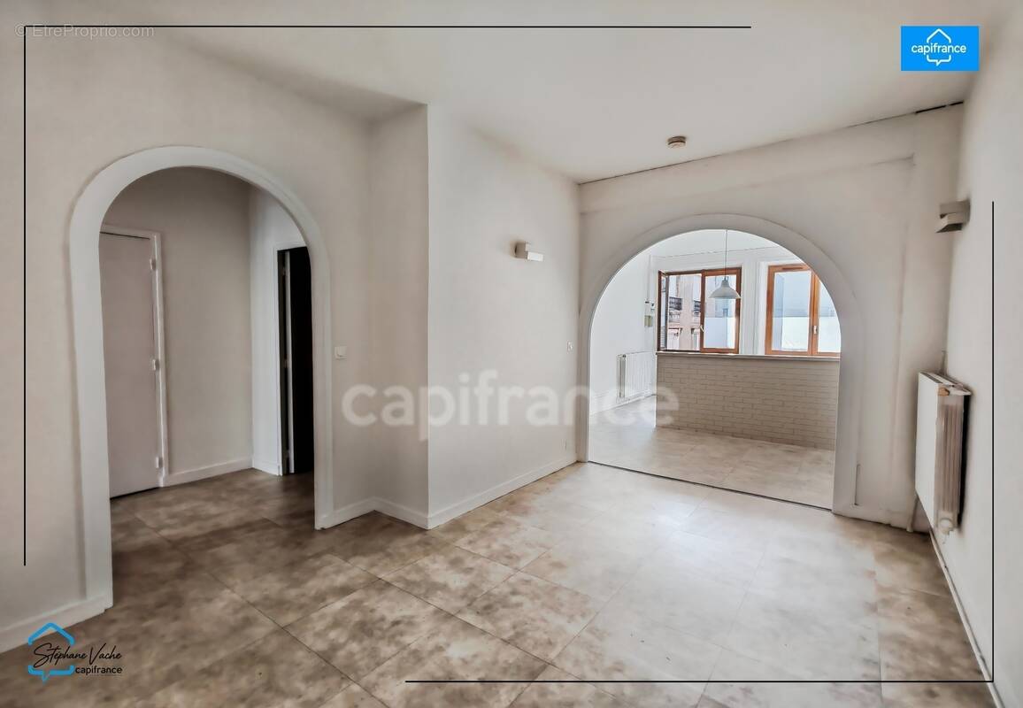 Appartement à SAINT-ETIENNE